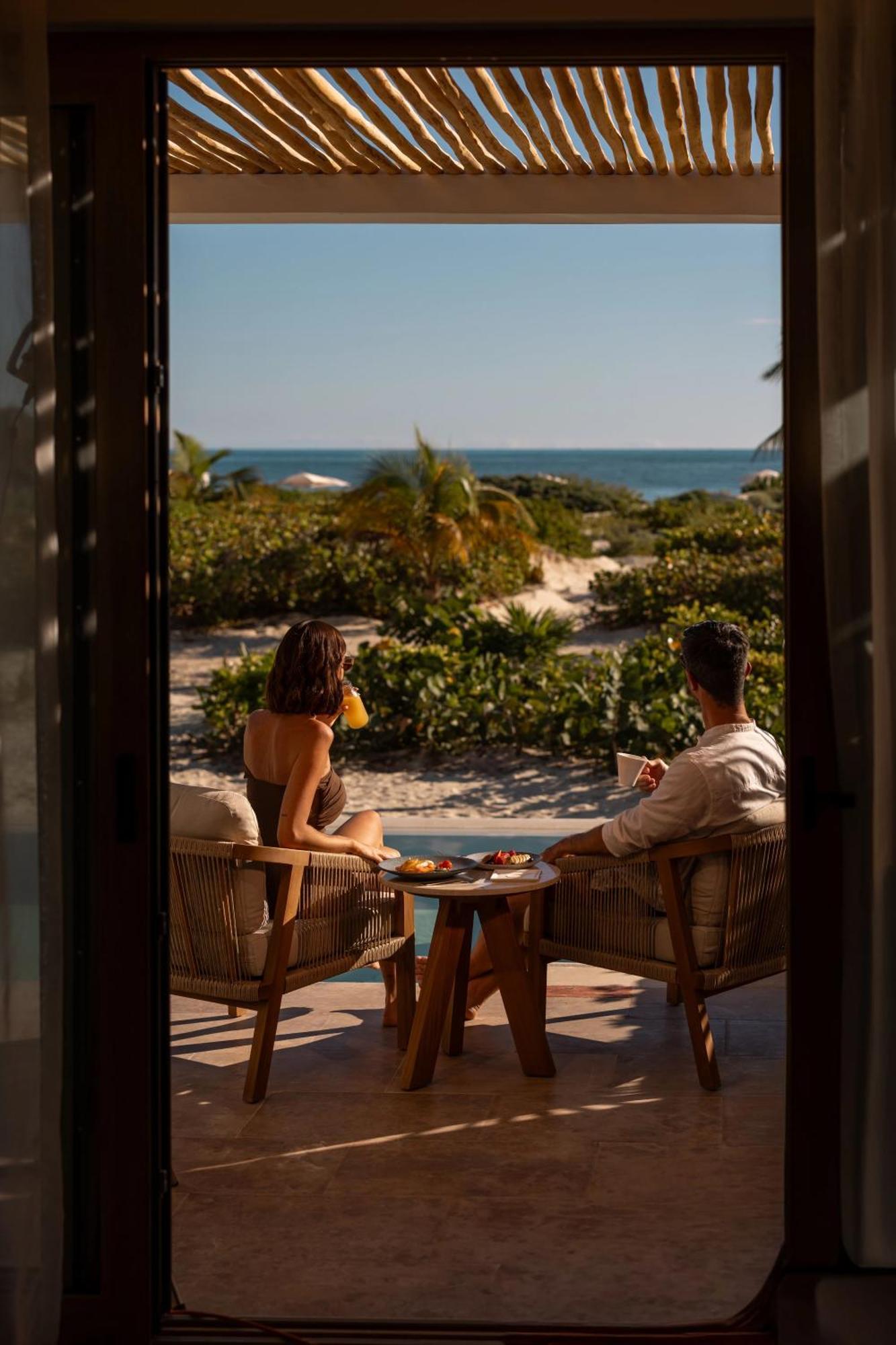 Preferred Club Master Suite Ocean Front Private Pool