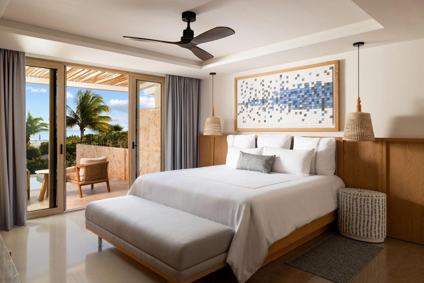 Preferred Club Master Suite Ocean Front Private Pool